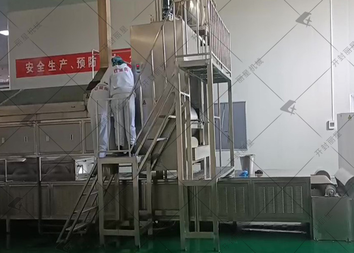 麗星粉絲粉條生產(chǎn)線，內(nèi)蒙古試機(jī)培訓(xùn)進(jìn)行時(shí)