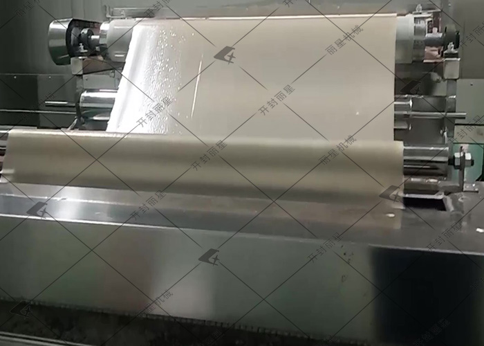 湖北客戶(hù)麗星自動(dòng)粉條設(shè)備試機(jī)，加工現(xiàn)場(chǎng)細(xì)節(jié)滿(mǎn)滿(mǎn)